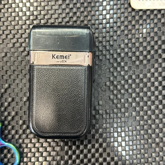 Barber supplies - Picture 5 of 5